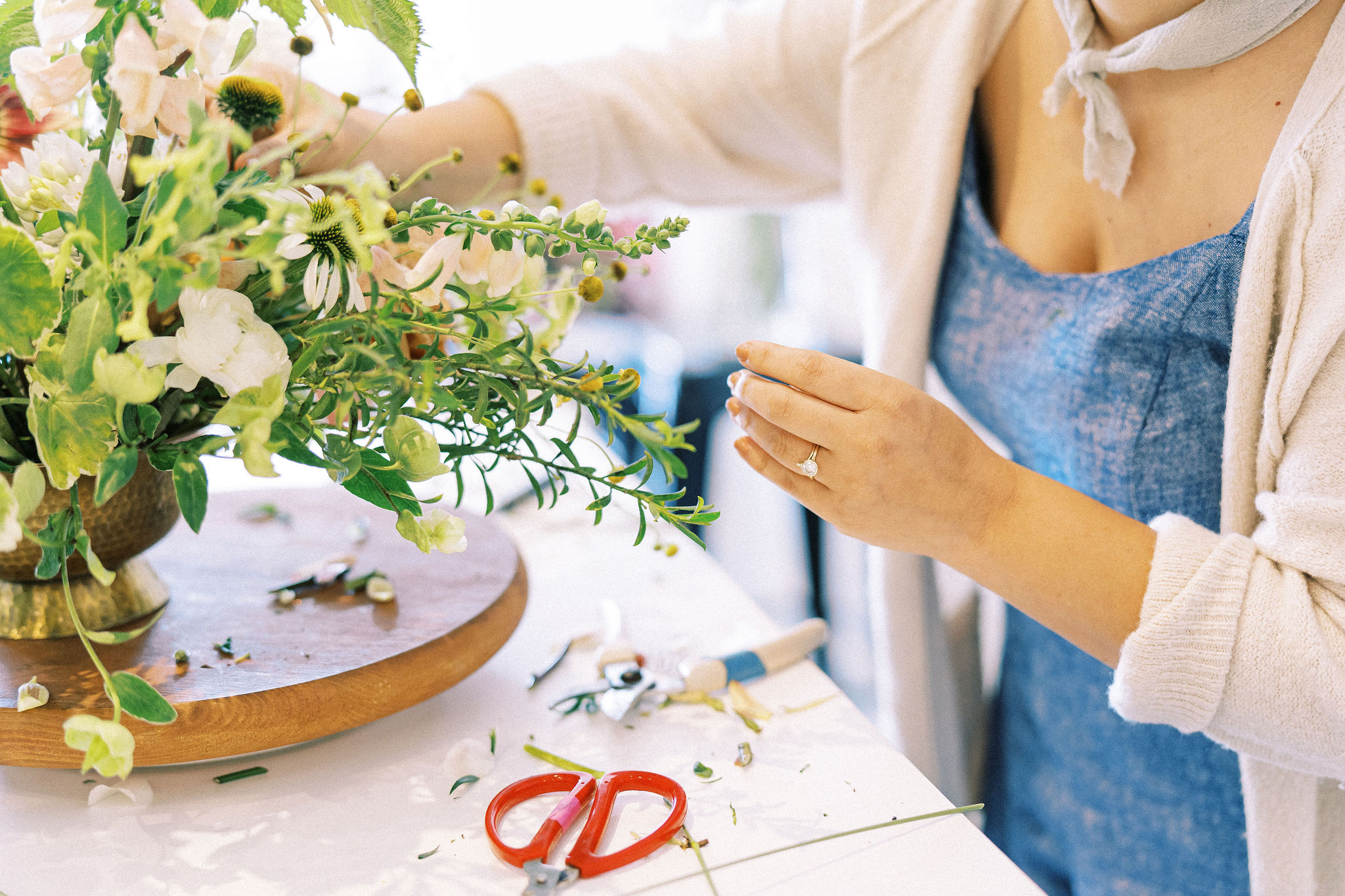 In The Details: Adding Texture & Dimension With Seasonal Flowers